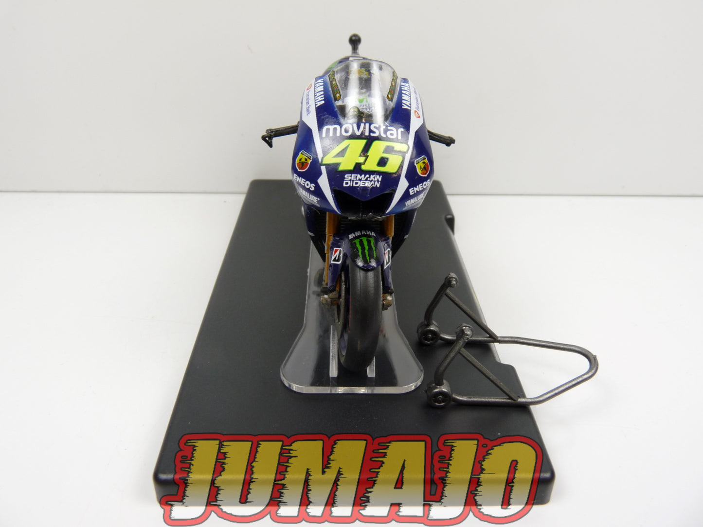 MR102 Moto Valentino Rossi LEO MODELS 1/18 : Yamaha YZR M1 #46 World Championship 2015
