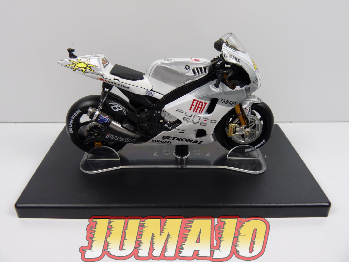 MR22 Moto Valentino Rossi LEO MODELS 1/18 : Yamaha YZR M1 #46 Estoril 2009