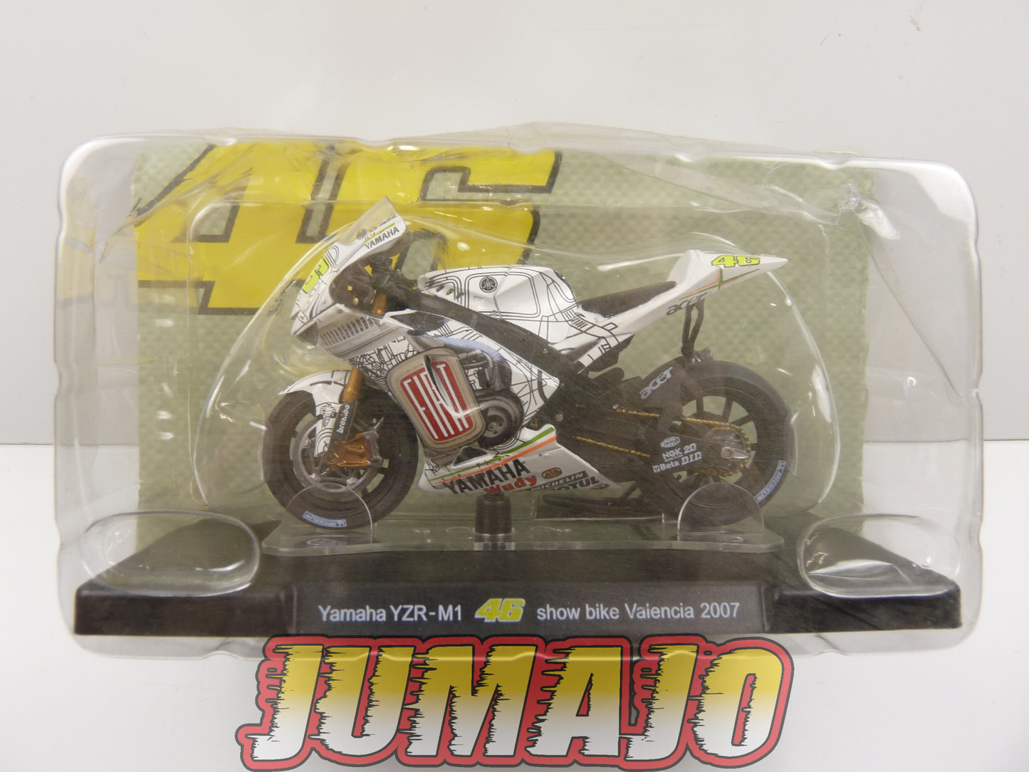 MR40 Moto Valentino Rossi LEO MODELS 1/18 : Yamaha YZR M1 #46 show bike Valencia 2007