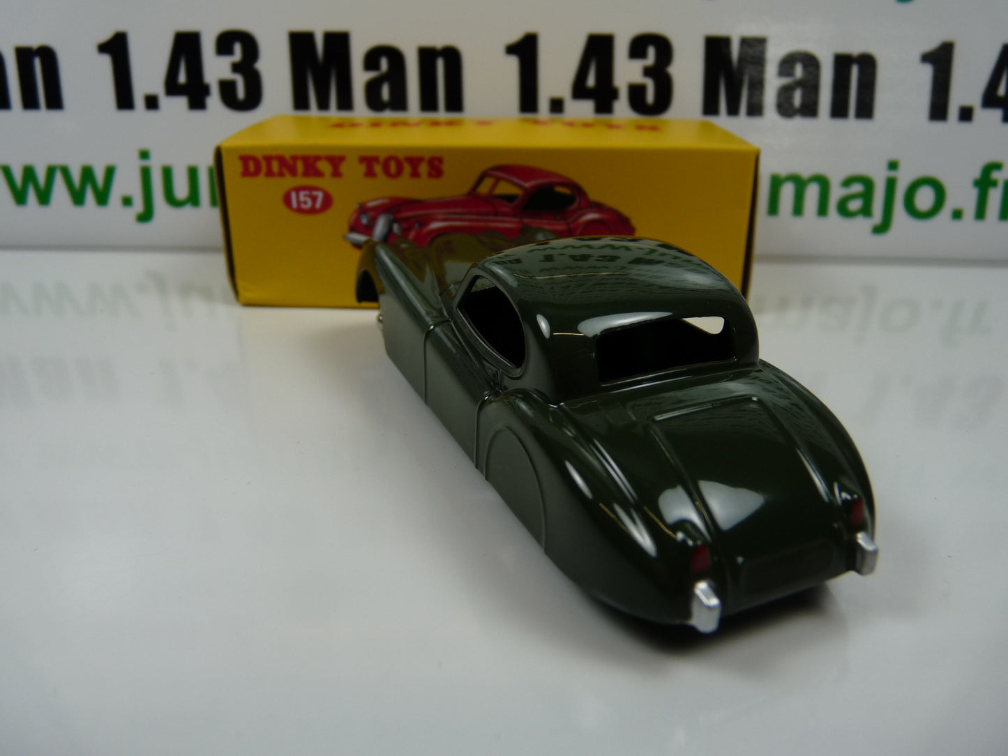DT206 Voiture 1/43 réédition DINKY TOYS DeAgostini : JAGUAR XK120 157