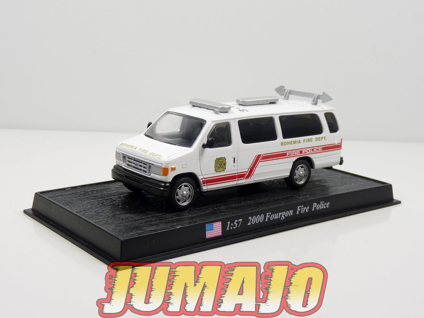 PDP29 voiture 1/57 DEL PRADO Pompiers du Monde : Fourgon Fire Police 2000