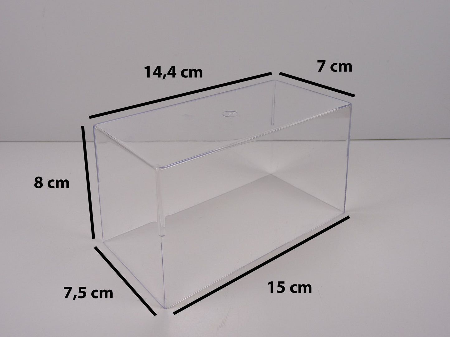 BTE4 Boîtes vitrine HAUTES 8 cm : Lot de 16 boîtes avec socles