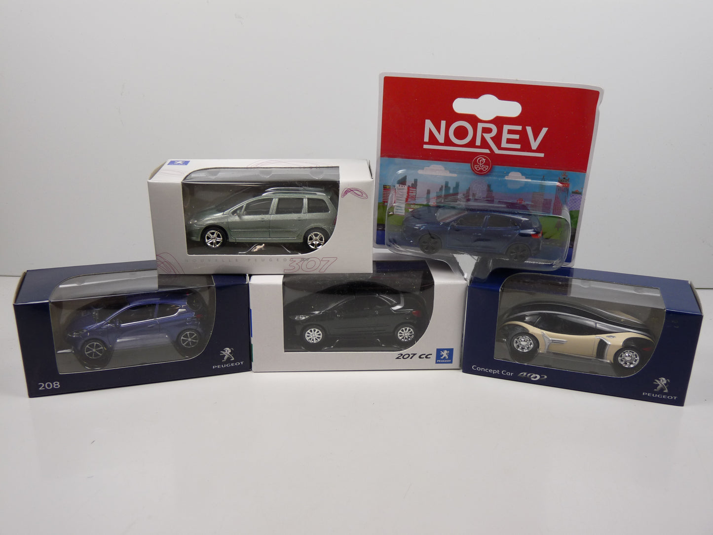 TRI53 : 5 X 3 inches 1/64 PEUGEOT 207cc 307 208 4002 RENAULT Mégane