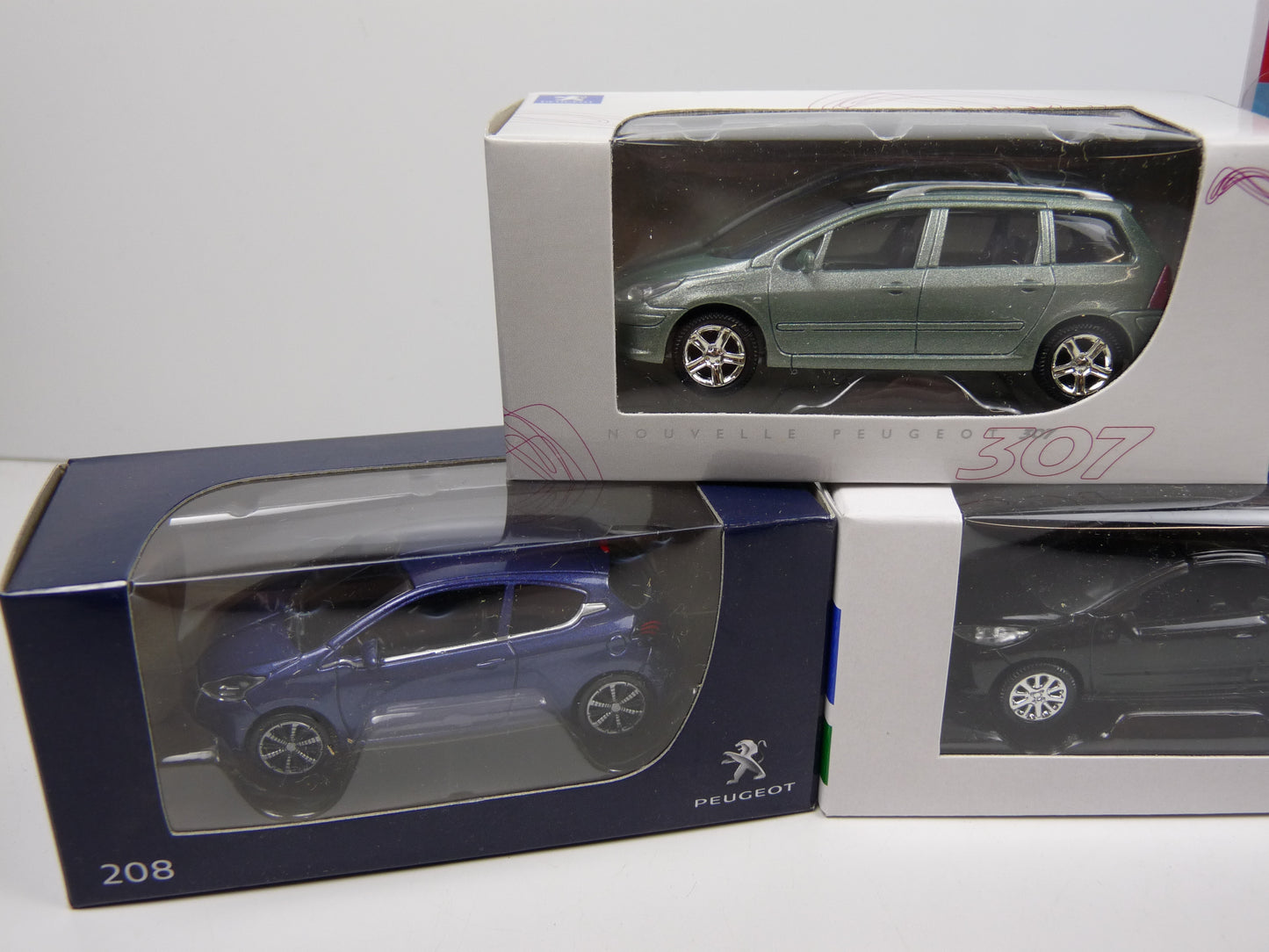 TRI53 : 5 X 3 inches 1/64 PEUGEOT 207cc 307 208 4002 RENAULT Mégane