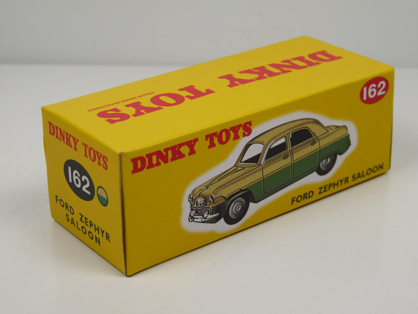 DT231 Voiture 1/43 réédition DINKY TOYS DeAgostini : FORD Zephyr Saloon 162