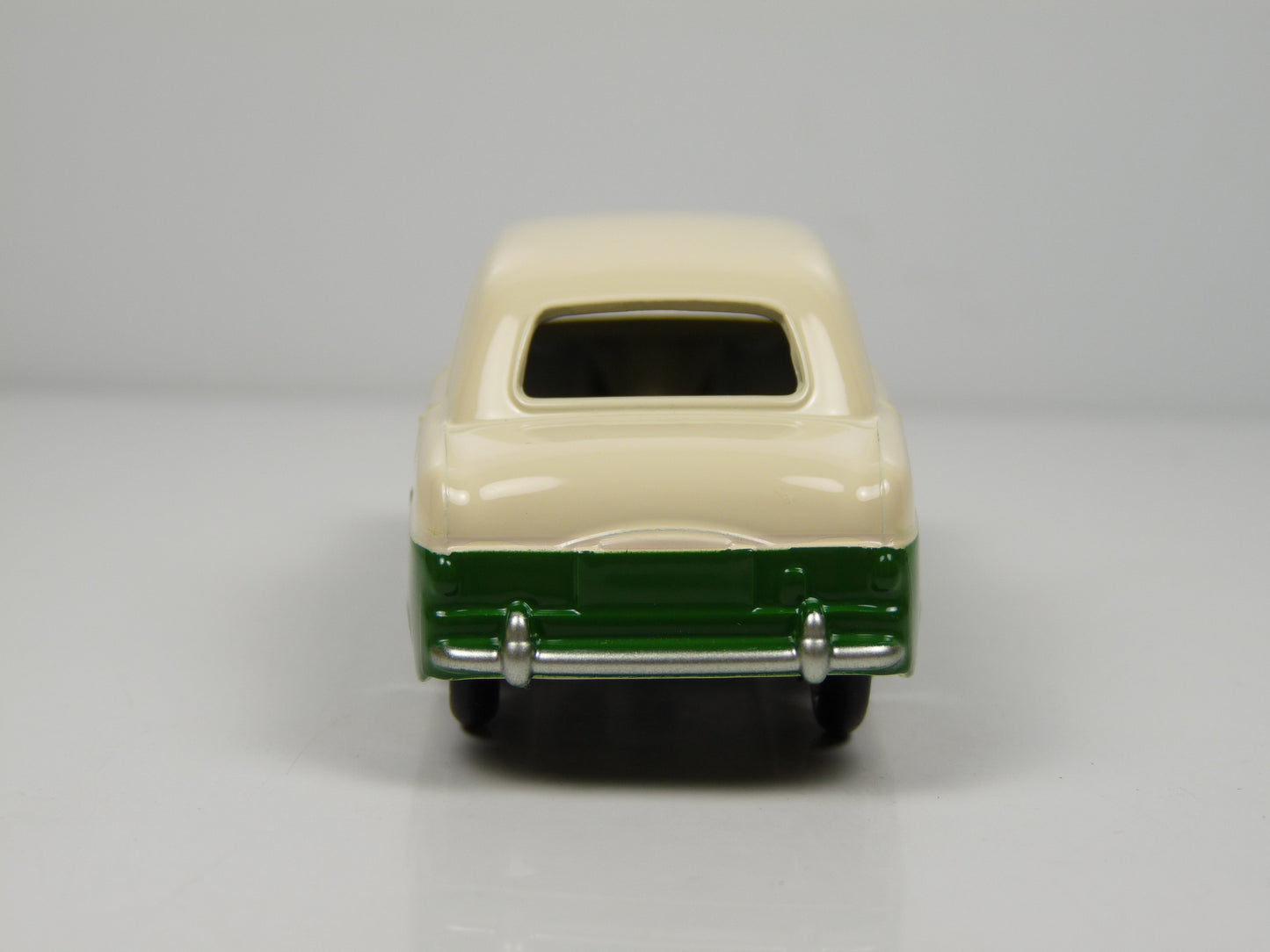 DT231 Voiture 1/43 réédition DINKY TOYS DeAgostini : FORD Zephyr Saloon 162