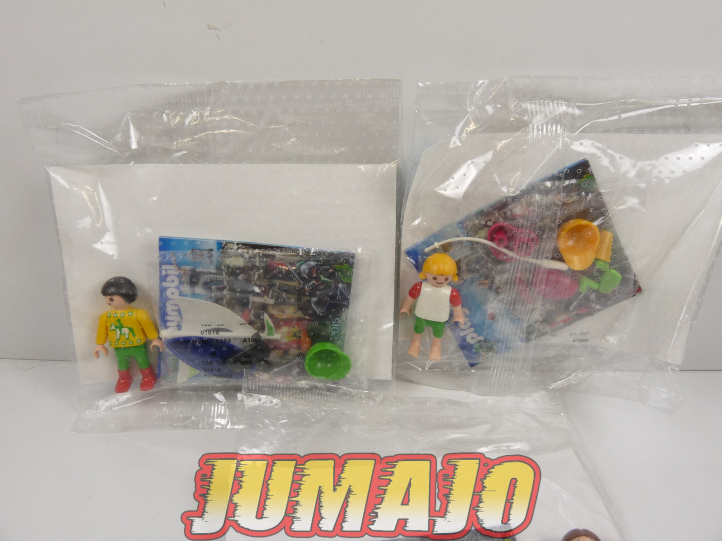 PLY9 Lot de 5 PLAYMOBIL : ENFANTS + SUPER-HEROS