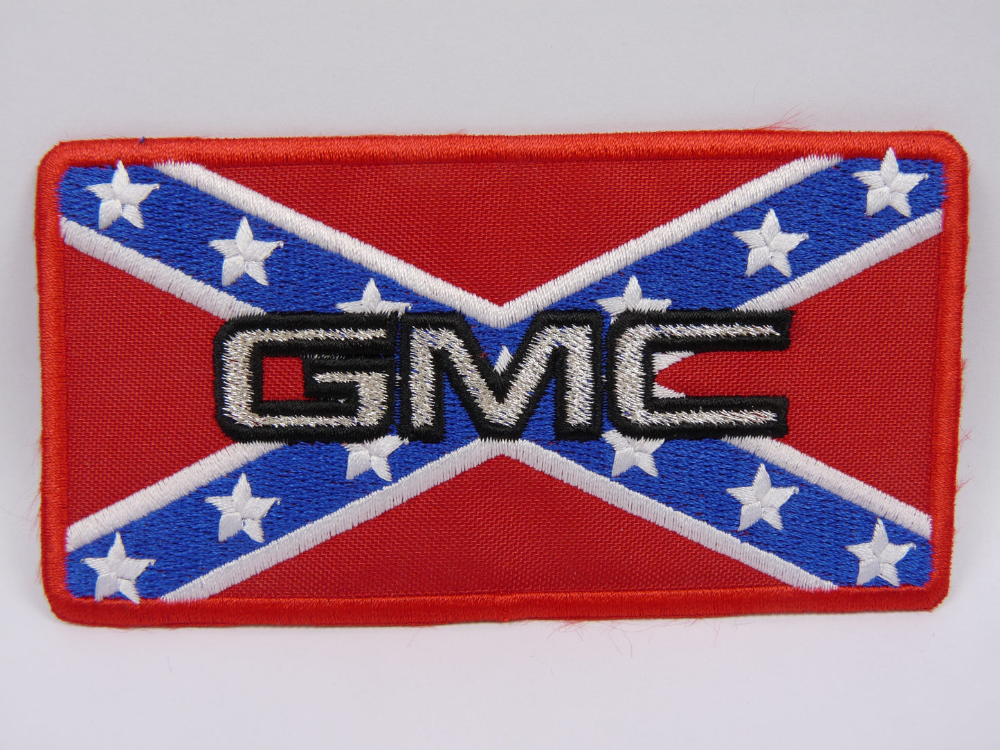 PTC146 Patch brodé thermocollé : logo GMC largeur environ 12.2 cm hauteur environ 6.4 cm