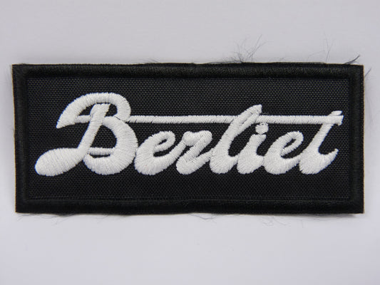 PTC156 Patch brodé thermocollé : logo BERLIET rectangle largeur environ 10.2 cm hauteur environ 4.4 cm