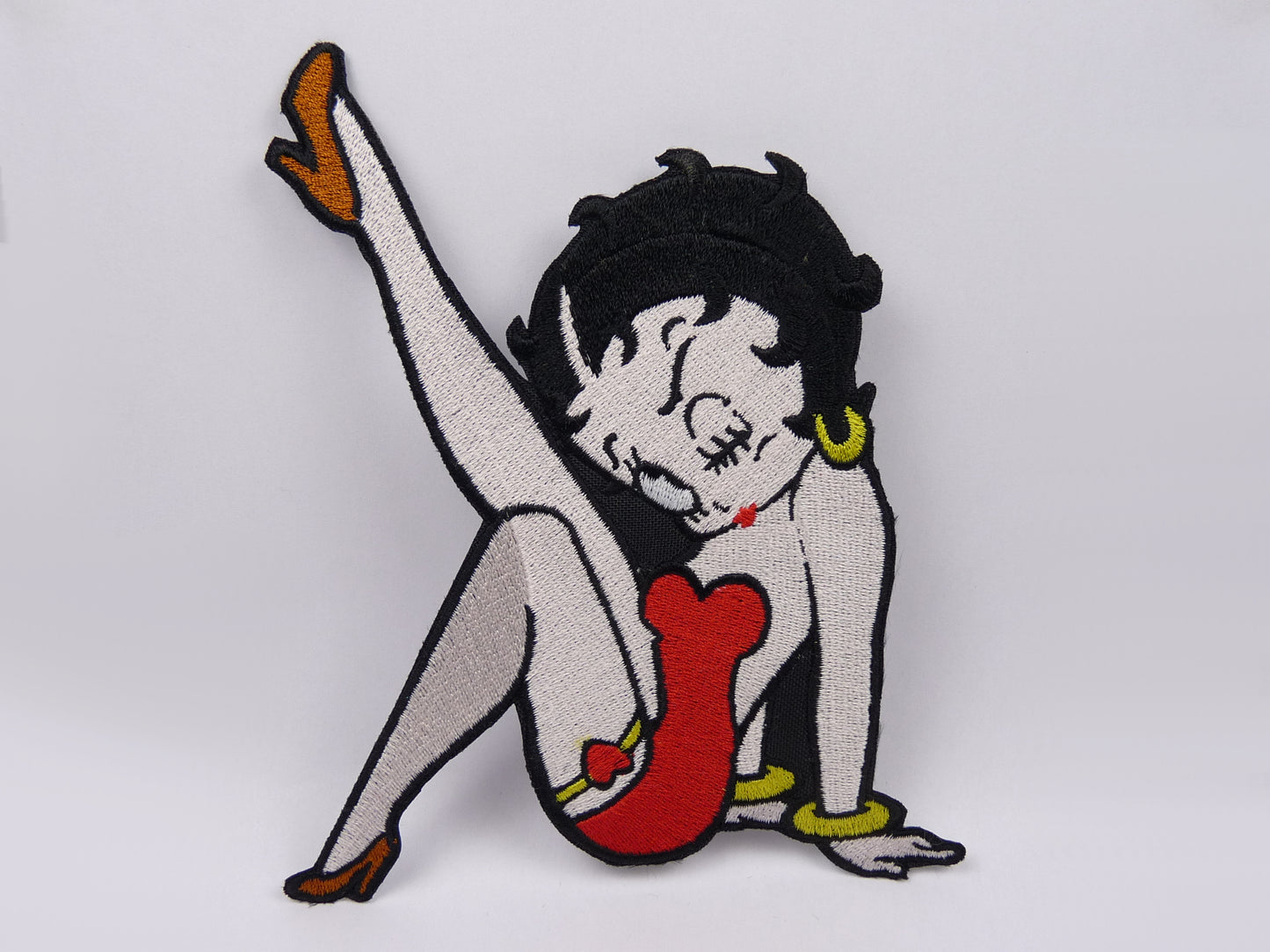 PTC29 Patch brodé thermocollé : logo Betty boop grand largeur environ 12.4 cm hauteur environ 14.5 cm