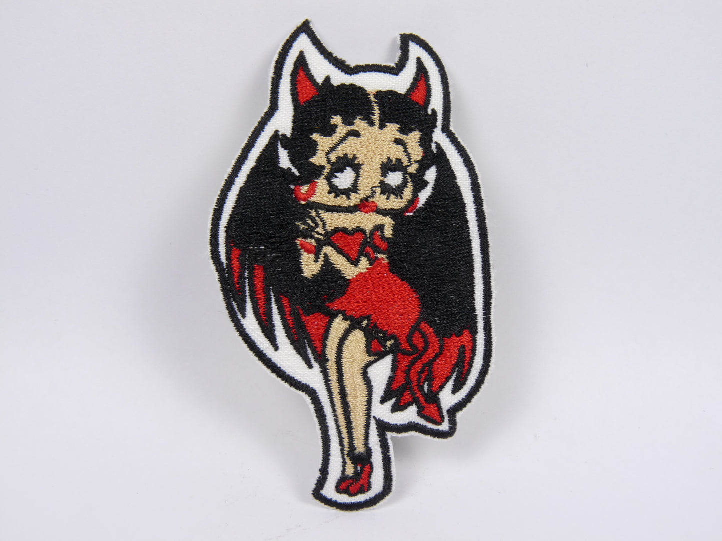 PTC34 Patch brodé thermocollé : logo Betty boop diable largeur environ 5 cm hauteur environ 9 cm