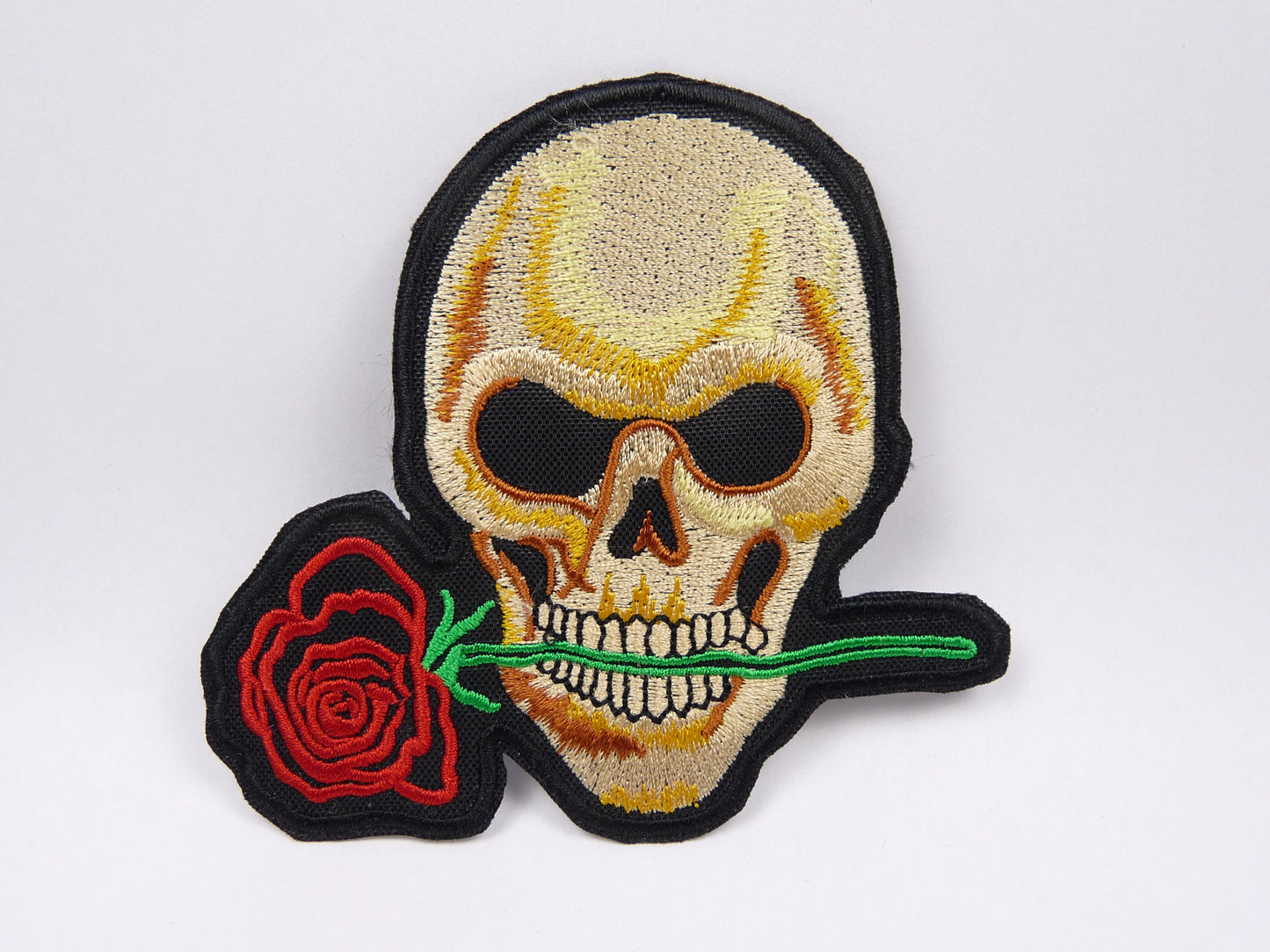 PTC48 Patch brodé thermocollé : logo Crane rose largeur environ 10 cm hauteur environ 9.2 cm