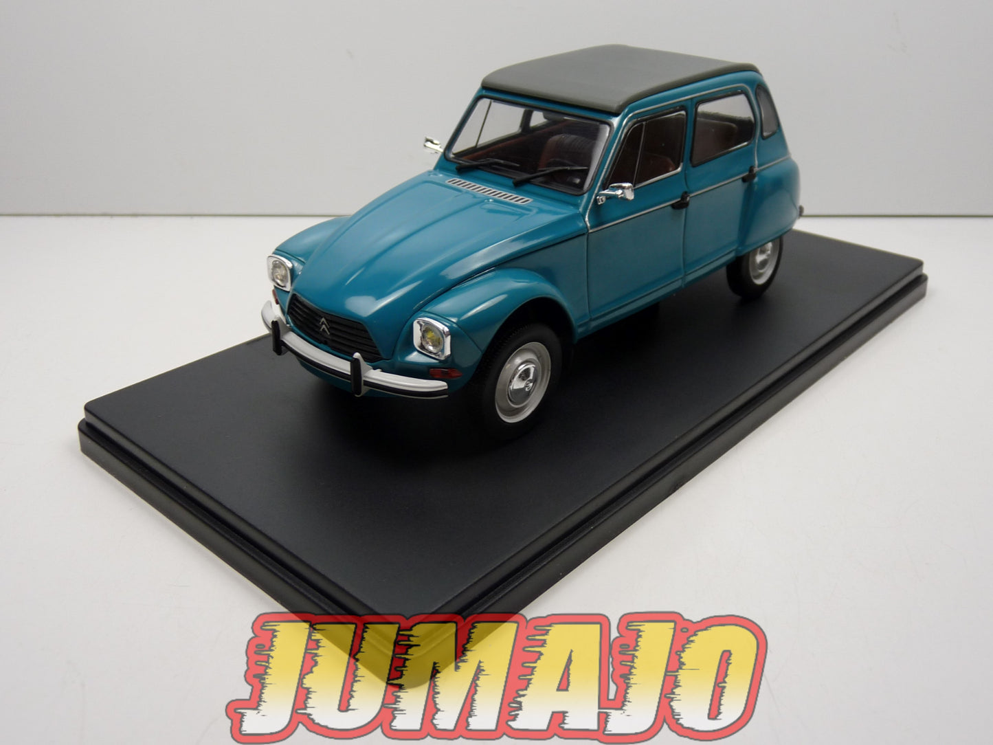 PTVQ10 Voiture 1/24 SALVAT Models : CITROEN Dyane 6 Nazare 1975