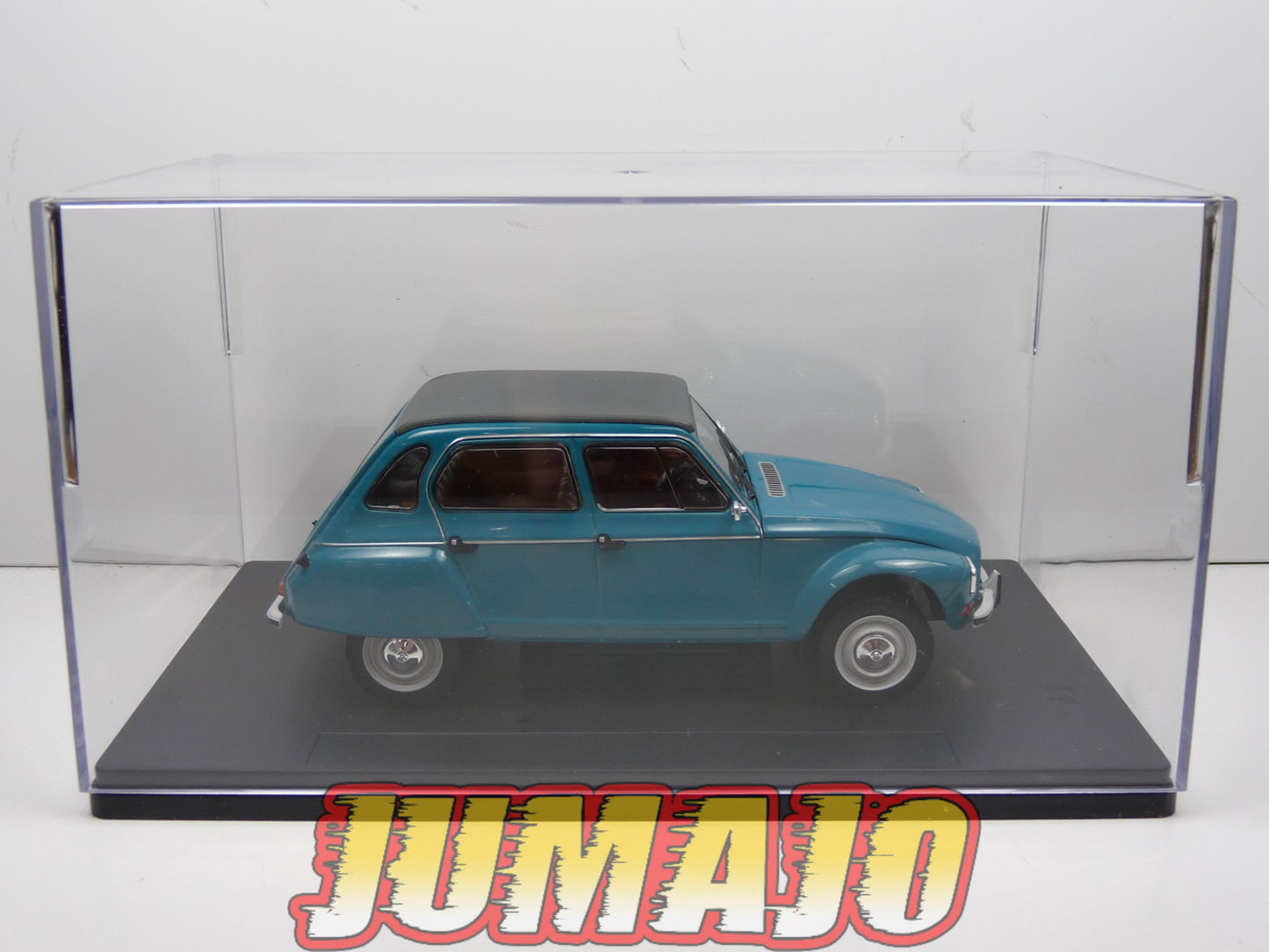 PTVQ10 Voiture 1/24 SALVAT Models : CITROEN Dyane 6 Nazare 1975