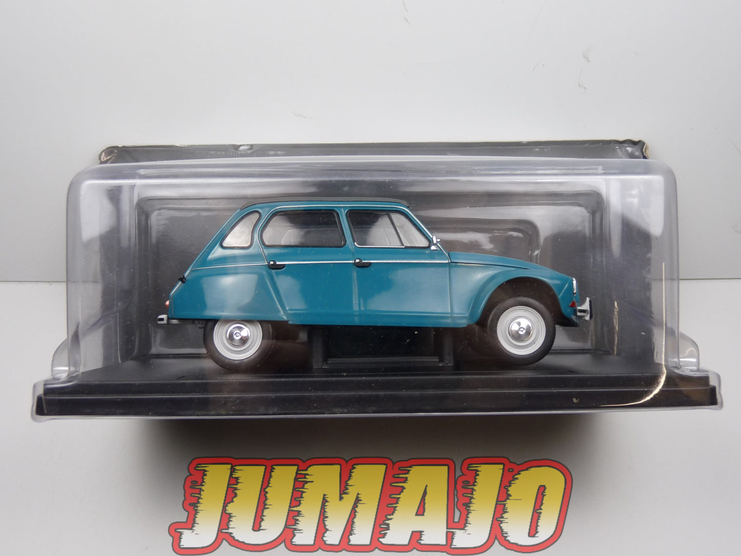 PTVQ10 Voiture 1/24 SALVAT Models : CITROEN Dyane 6 Nazare 1975