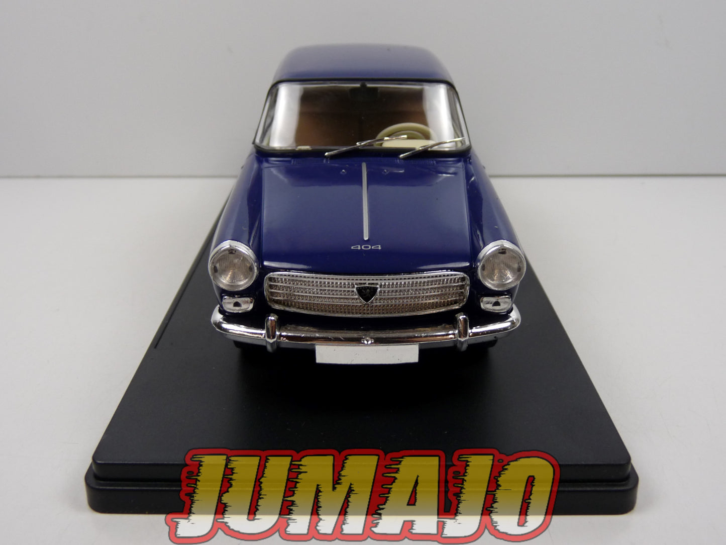 PTVQ11 Voiture 1/24 SALVAT Models : PEUGEOT 404 1962