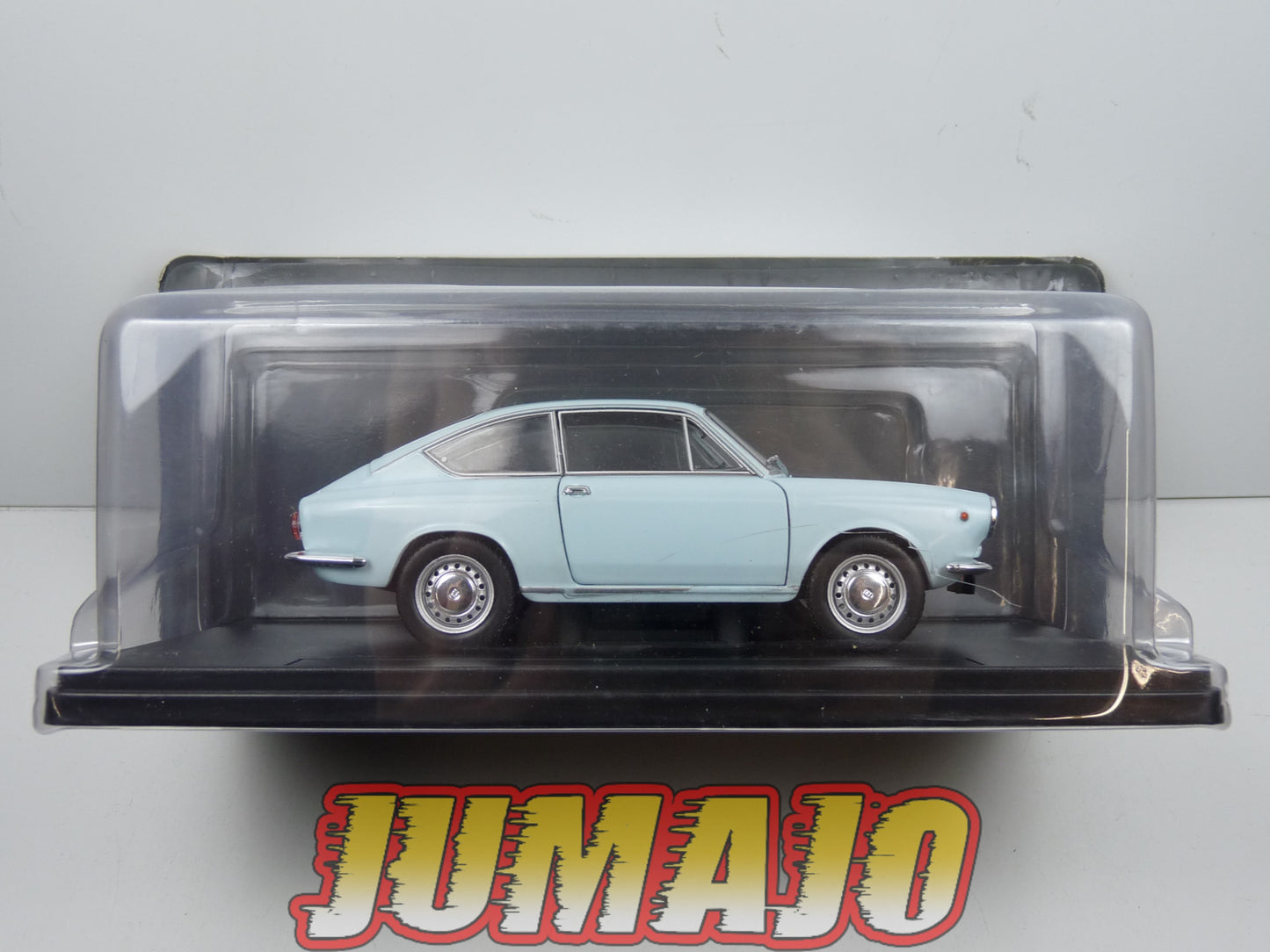 PTVQ12 Voiture 1/24 SALVAT Models : FIAT 850 Coupé 1965