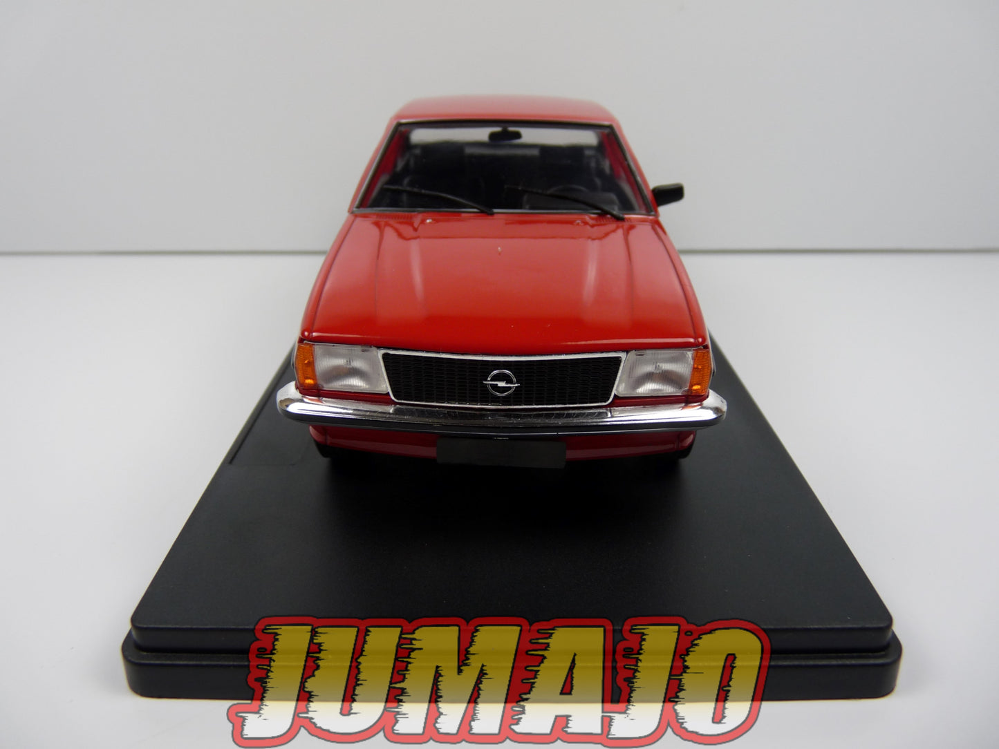 PTVQ21 Voiture 1/24 SALVAT Models : OPEL Ascona B 1604 1979