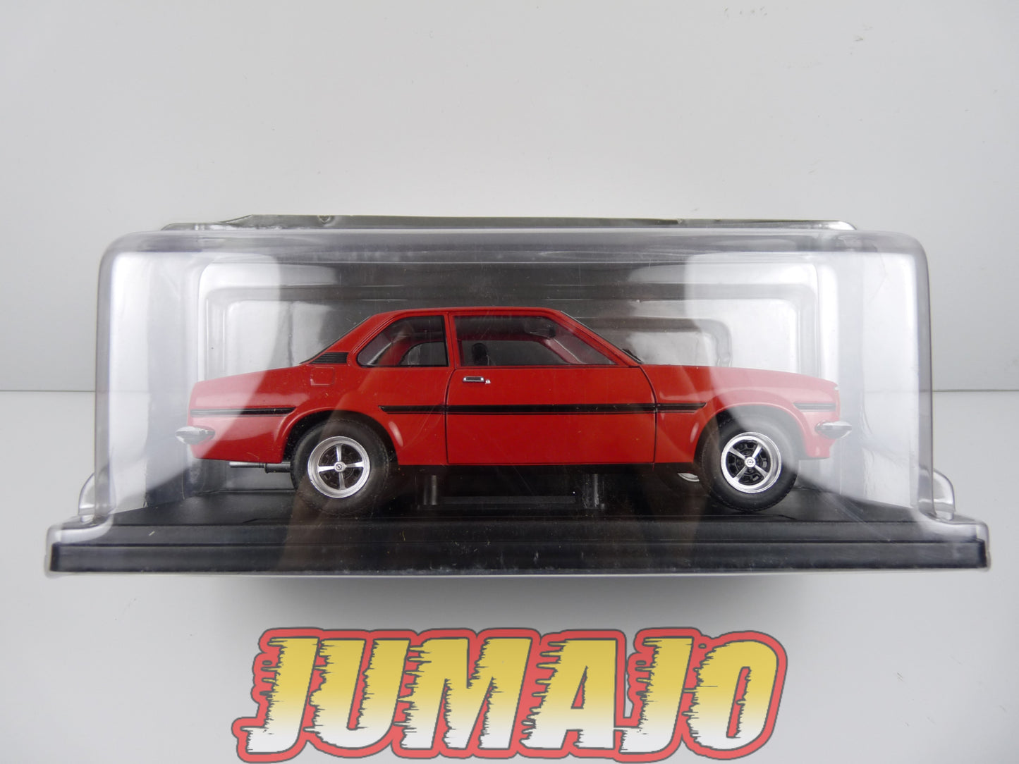 PTVQ21 Voiture 1/24 SALVAT Models : OPEL Ascona B 1604 1979