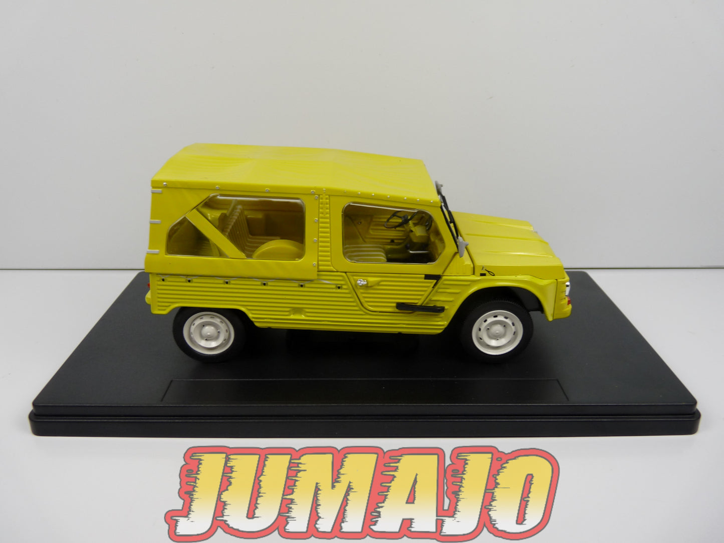 PTVQ23 Voiture 1/24 SALVAT Models : CITROEN Mehari plage 1983