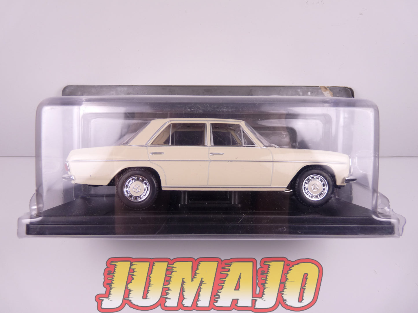 PTVQ24 Voiture 1/24 SALVAT Models : MERCEDES 200 D W115 1965