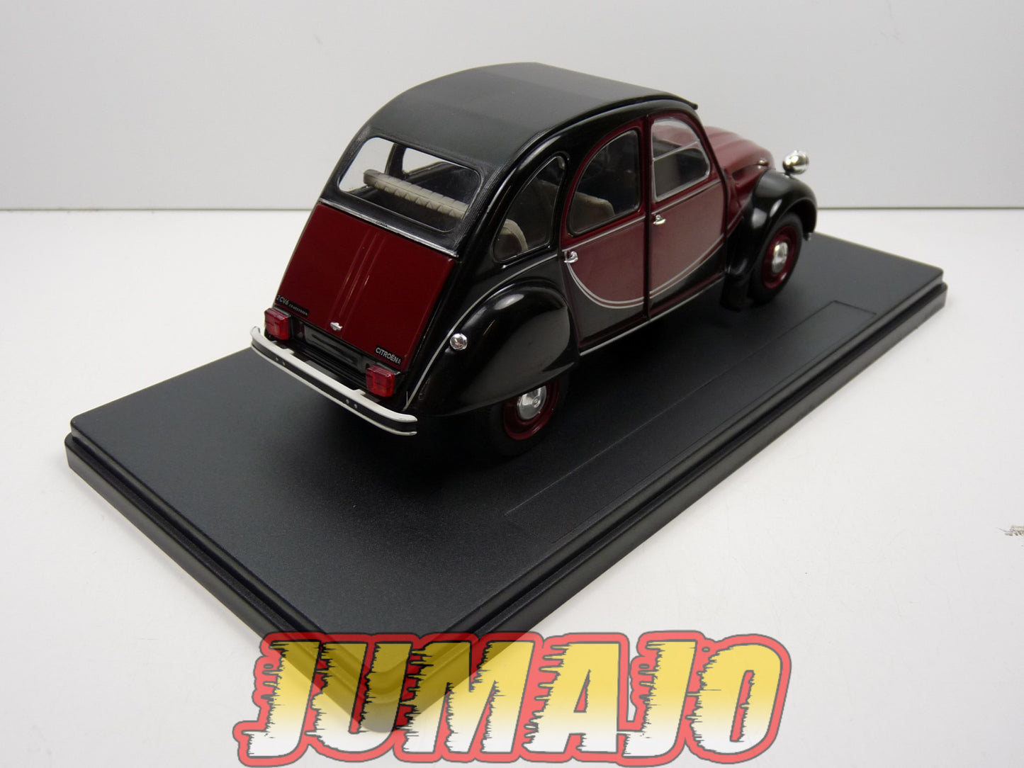 PTVQ2 Voiture 1/24 SALVAT Models : CITROEN 2CV 6 Charleston 1986