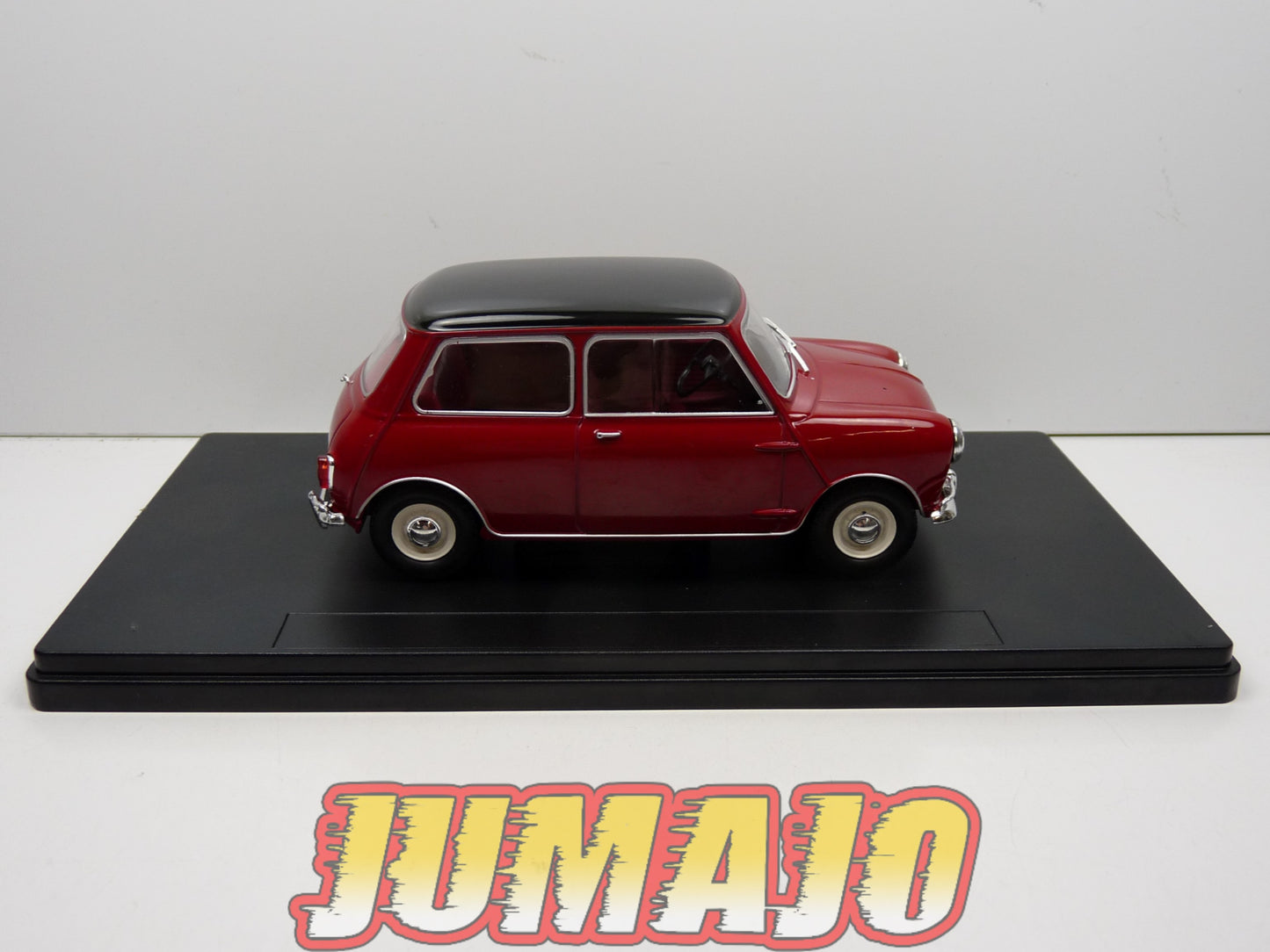 PTVQ7 Voiture 1/24 SALVAT Models : MINI Cooper S 1965