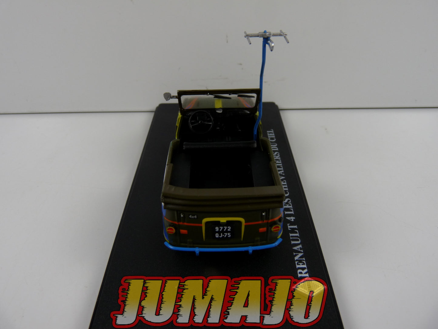 R4L14 Passion RENAULT 4 L 1/43 : 4L "LES CHEVALIERS DU CIEL 1970