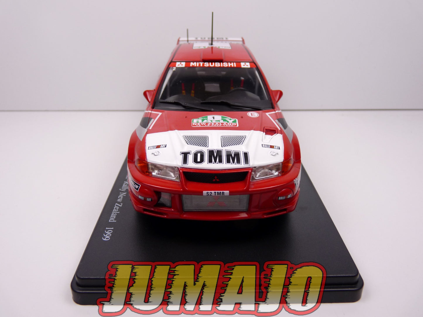 RVQ14 Voiture Rallye 1/24 SALVAT Models : MITSUBISHI Lancer Evo VI 1999 #1 Makinen