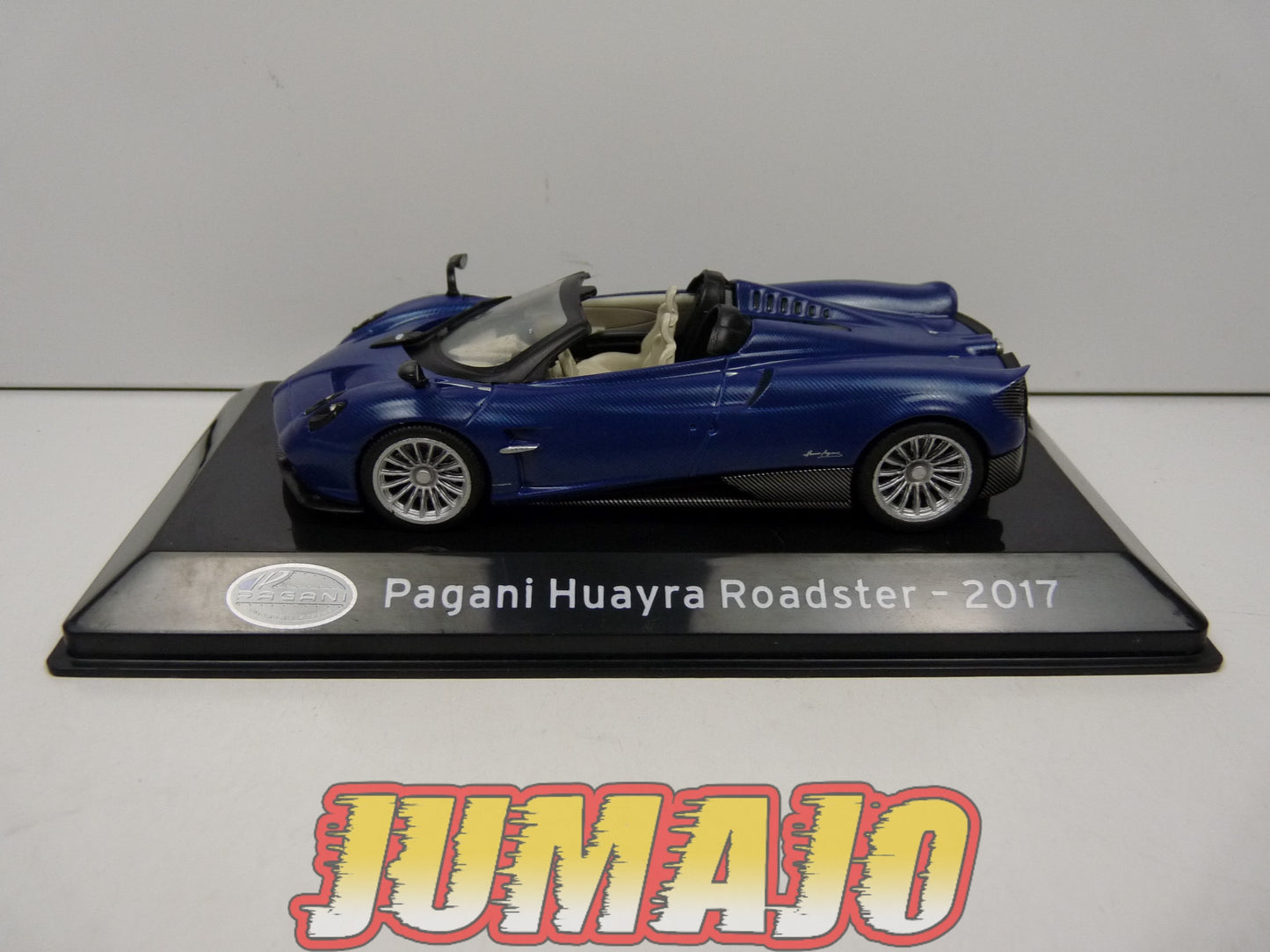 SC34 voiture 1/43 SALVAT Supercars : Pagani Huayra Roadster 2017