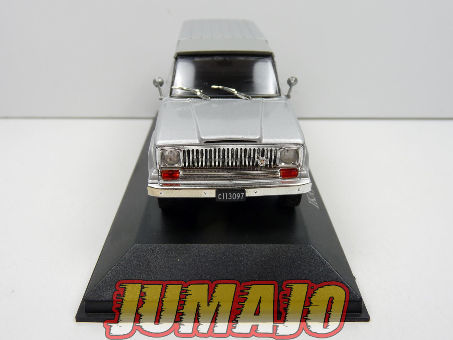 SER28 Voiture 1/43 SALVAT Vehiculos Servicios : IKA Jeep T 80 - YPF (1967)