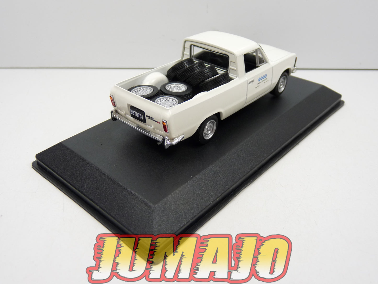 SER48 Voiture 1/43 SALVAT Vehiculos Servicios : FIAT 125 Multicarga - Pneu IAVA (1973)