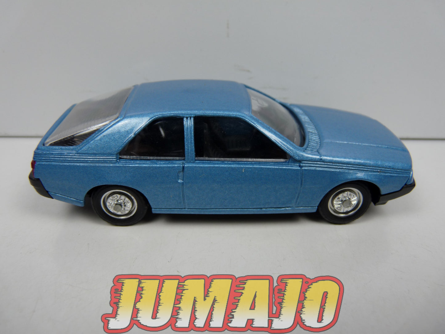 SOL3 Voiture 1/43 SOLIDO : RENAULT FUEGO bleu
