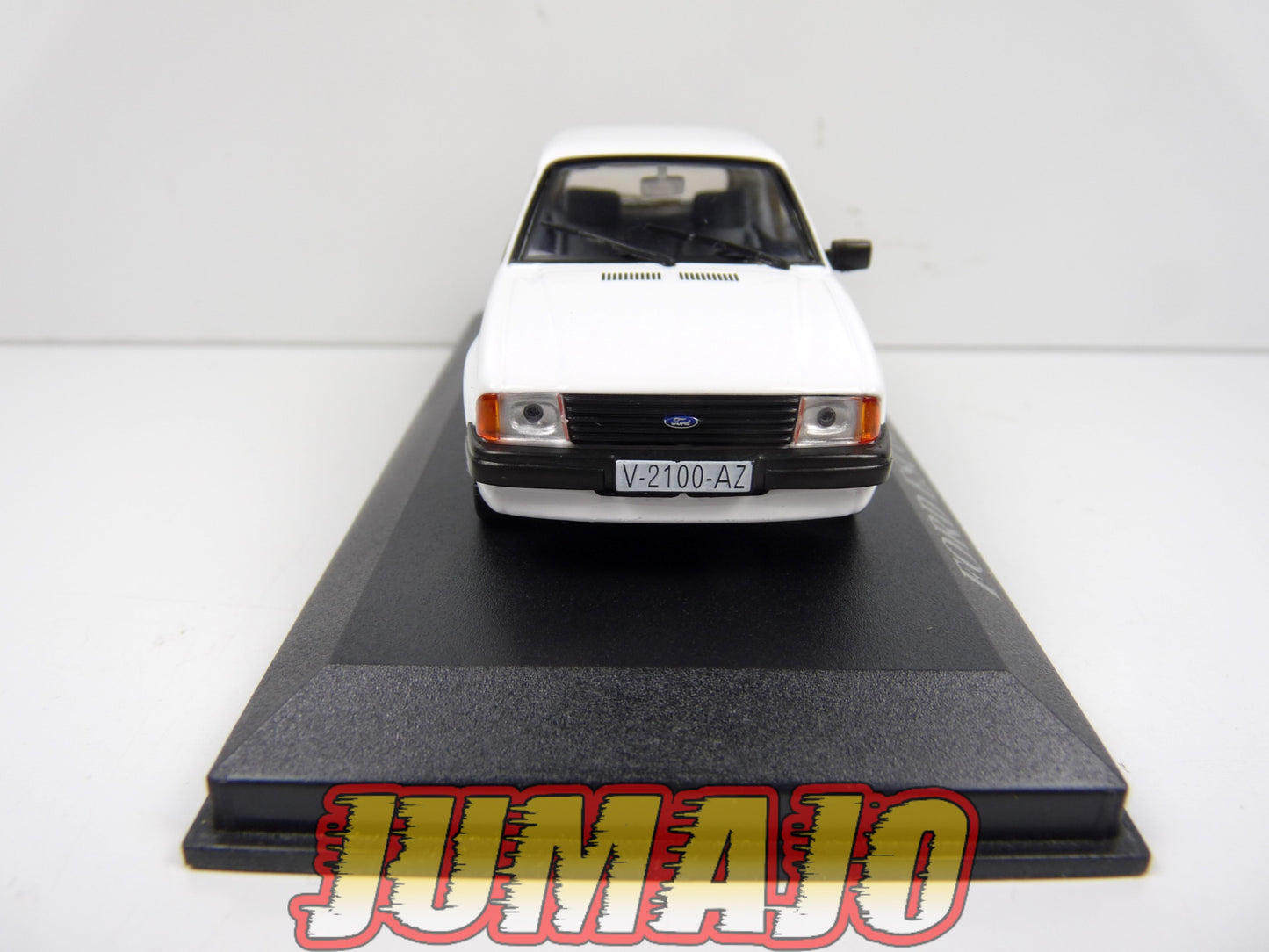 VAE209 voiture 1/43 IXO Altaya : Ford Escort XR3 (1982) Espagne Blanche