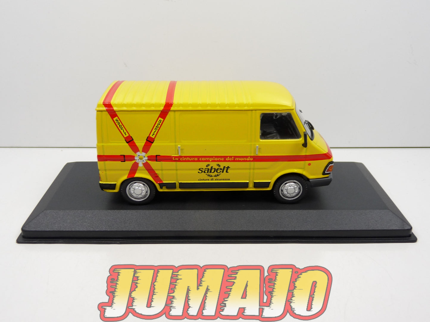 VCE45 1/43 IXO Commerciale Epoque : FIAT 242E Sabelt 1982