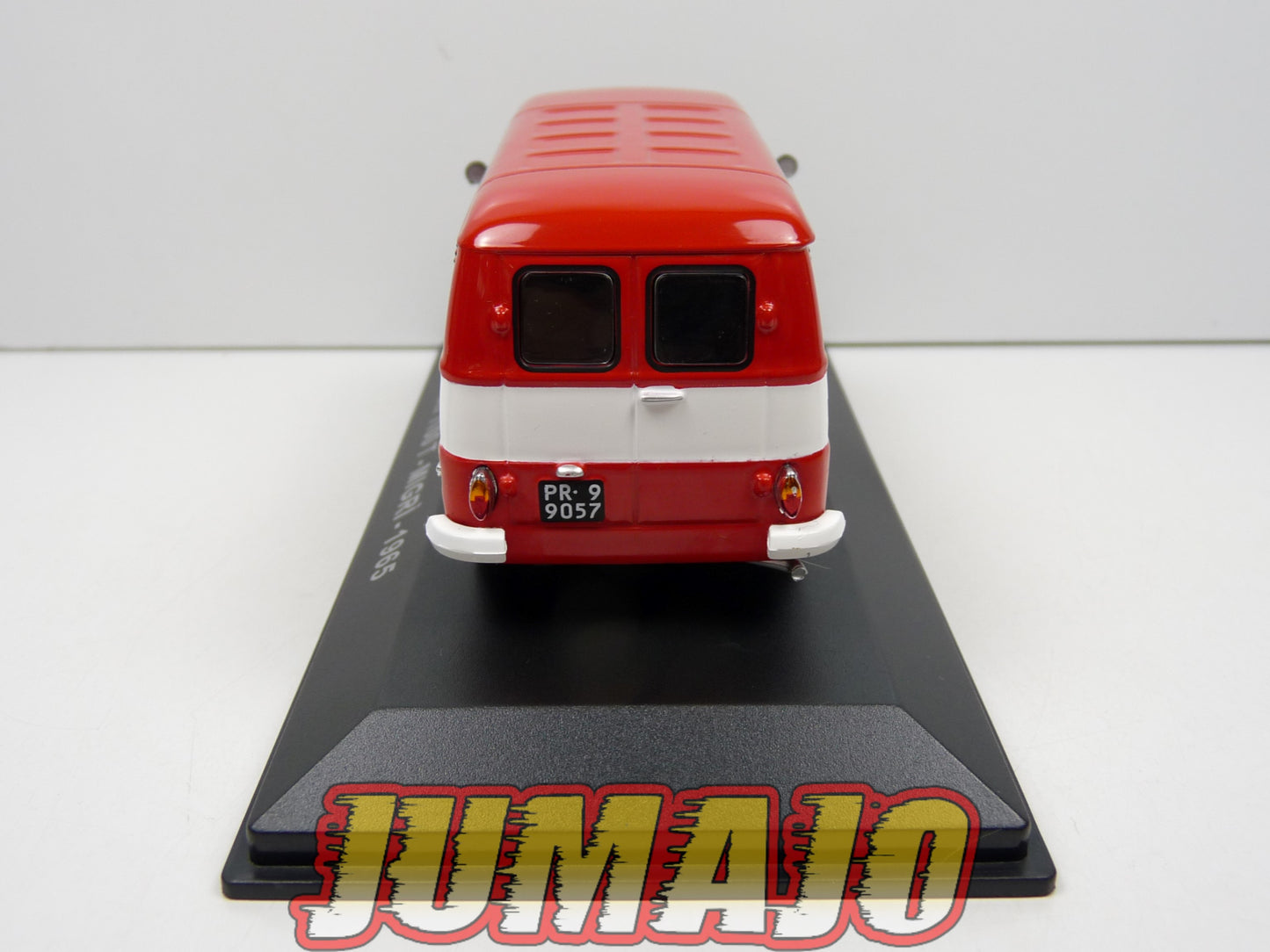 VCE52 1/43 IXO Commerciale Epoque : FIAT 1100 T Migri Barilla 1965