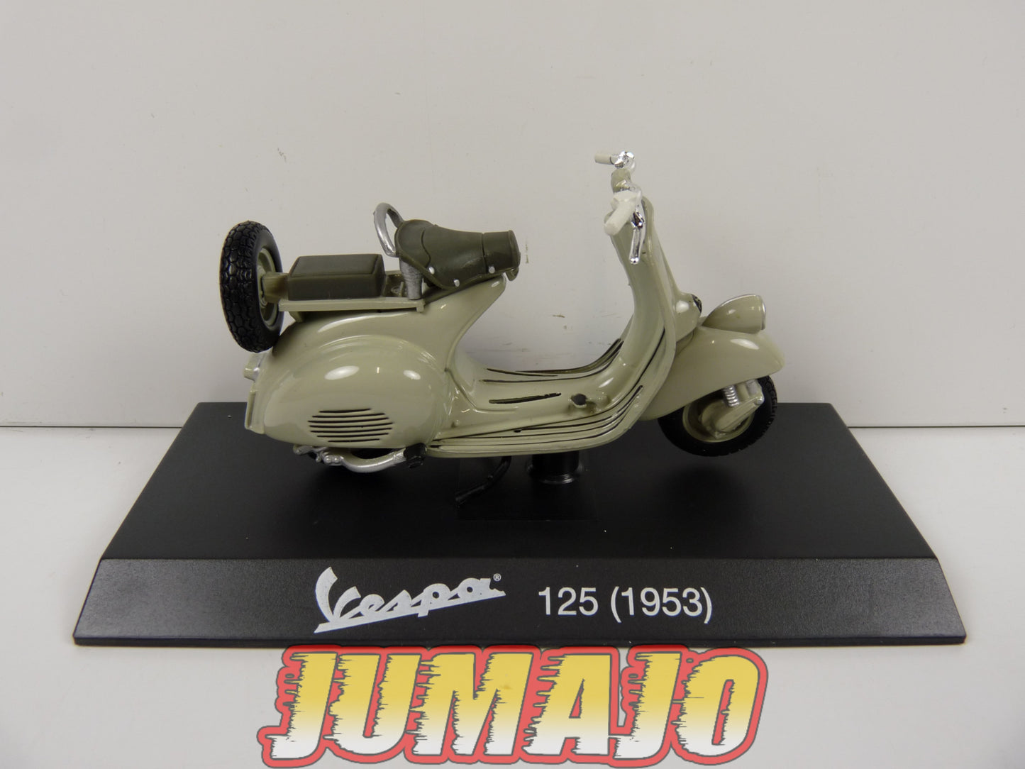 VES113 MOTO VESPA ITALIE Fassi Toys 1/18 : VESPA 125 1963 crème