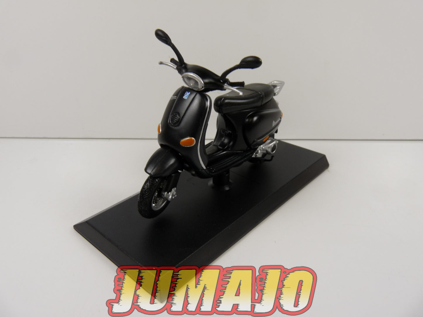 VES120 MOTO VESPA ITALIE Fassi Toys 1/18 : 125 ET4 1996