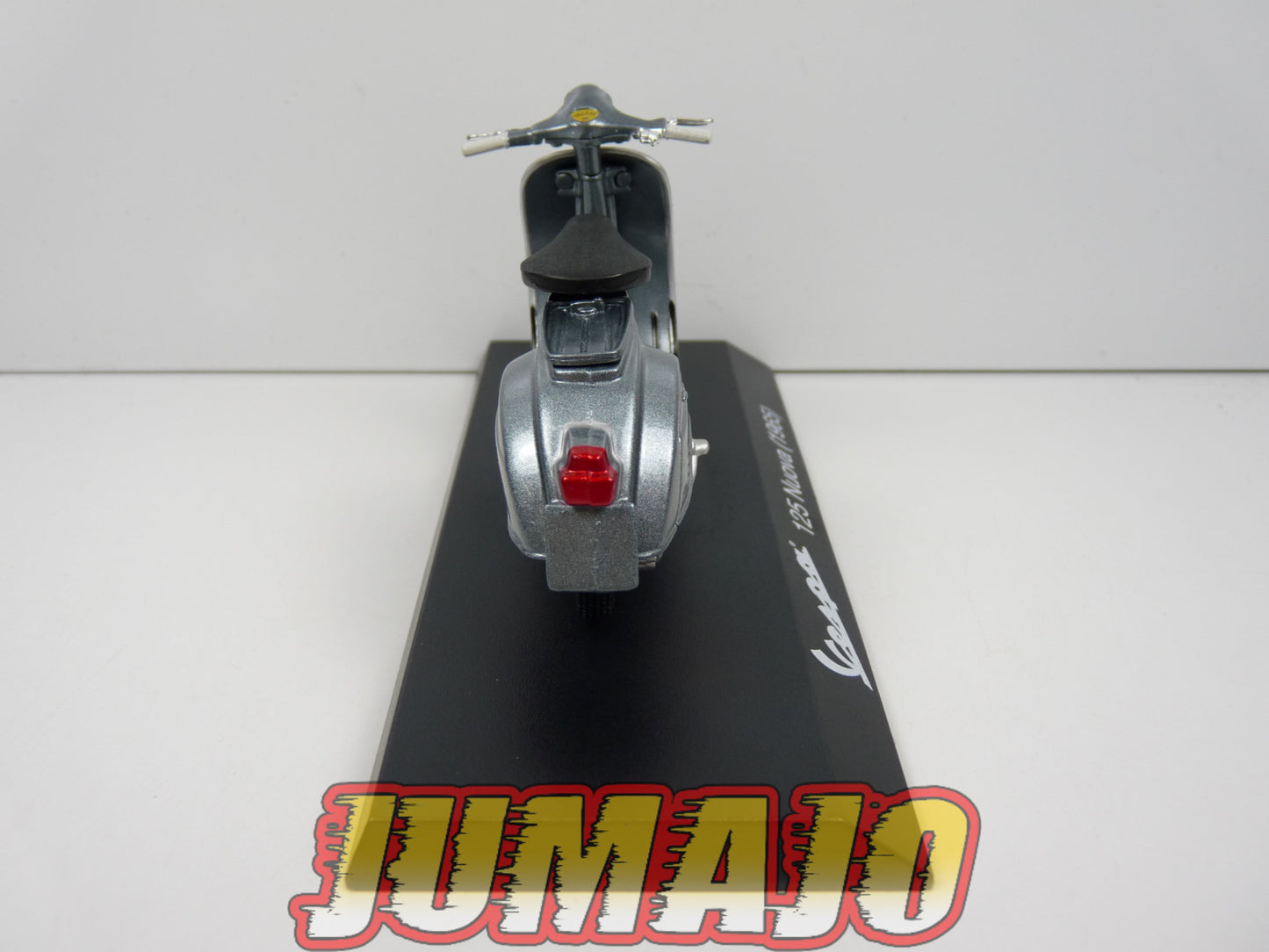 VES23 MOTO VESPA ITALIE Fassi Toys 1/18 : VESPA 125 Nuova 1965(Gris foncé)
