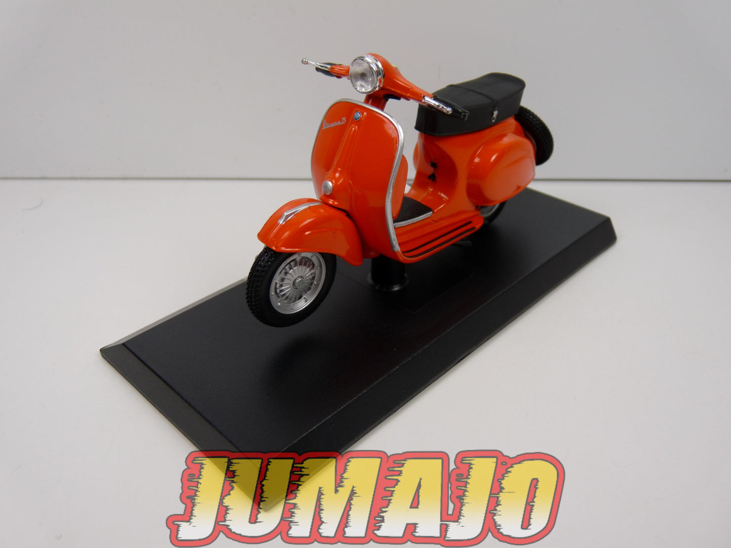 VES42 MOTO VESPA ITALIE Fassi Toys 1/18 : VESPA 75 1967 blister abimée