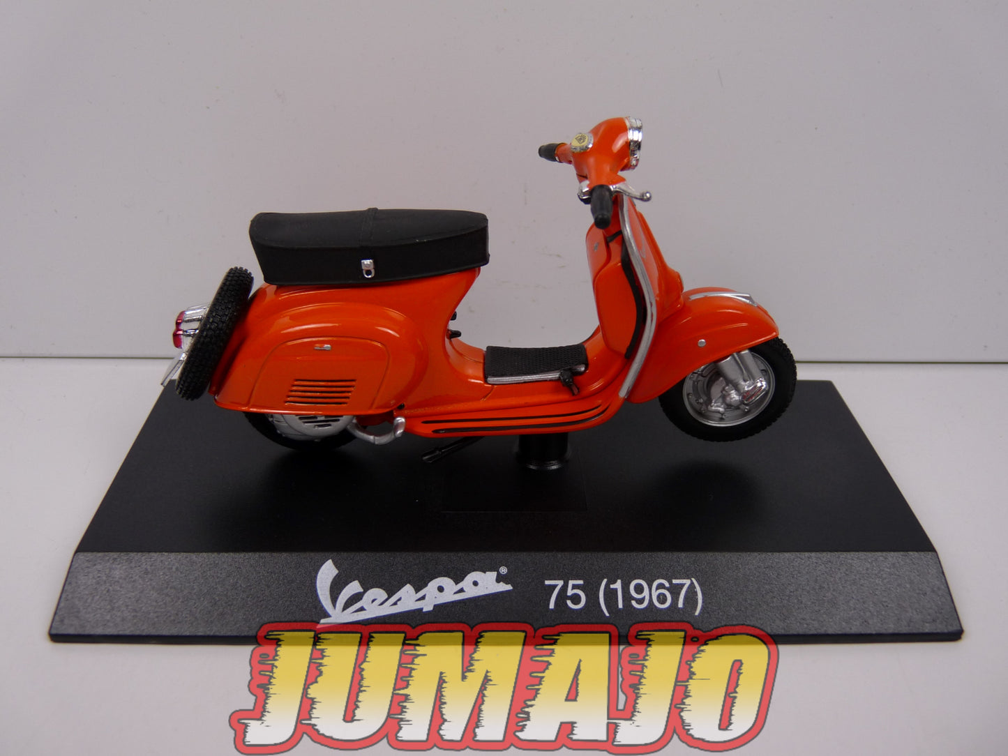 VES42 MOTO VESPA ITALIE Fassi Toys 1/18 : VESPA 75 1967 blister abimée
