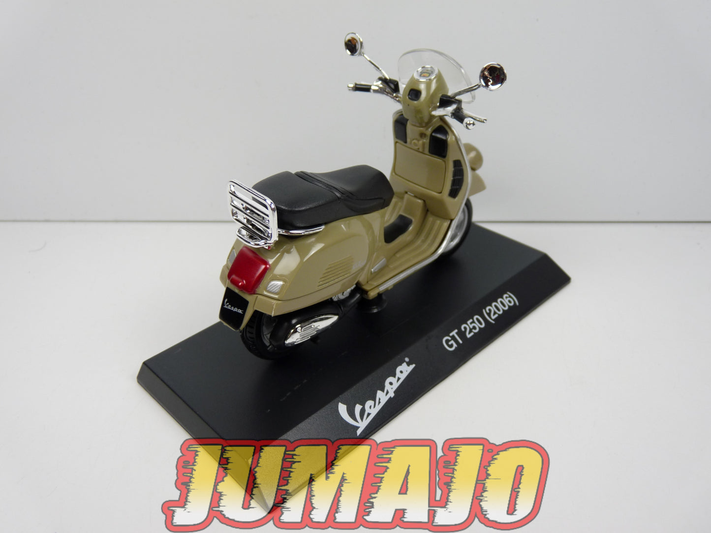 VES56 MOTO VESPA ITALIE Fassi Toys 1/18 : VESPA GT 250 2006