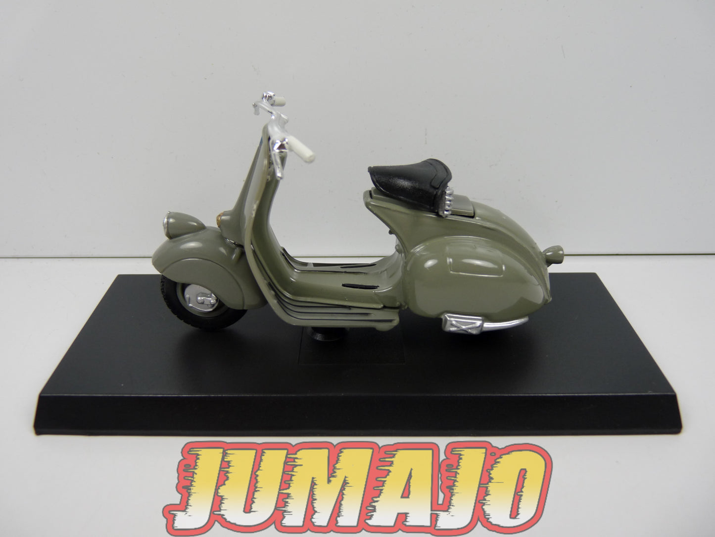 VES5 MOTO VESPA ITALIE Fassi Toys 1/18 : VESPA 98 1946