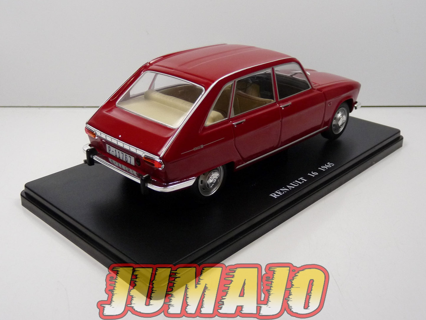 VQ57 Voiture 1/24 SALVAT Models : Renault 16 1965