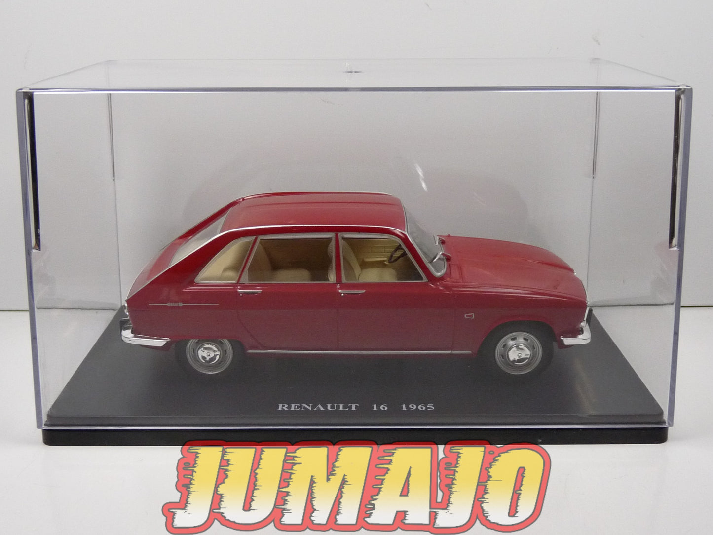 VQ57 Voiture 1/24 SALVAT Models : Renault 16 1965