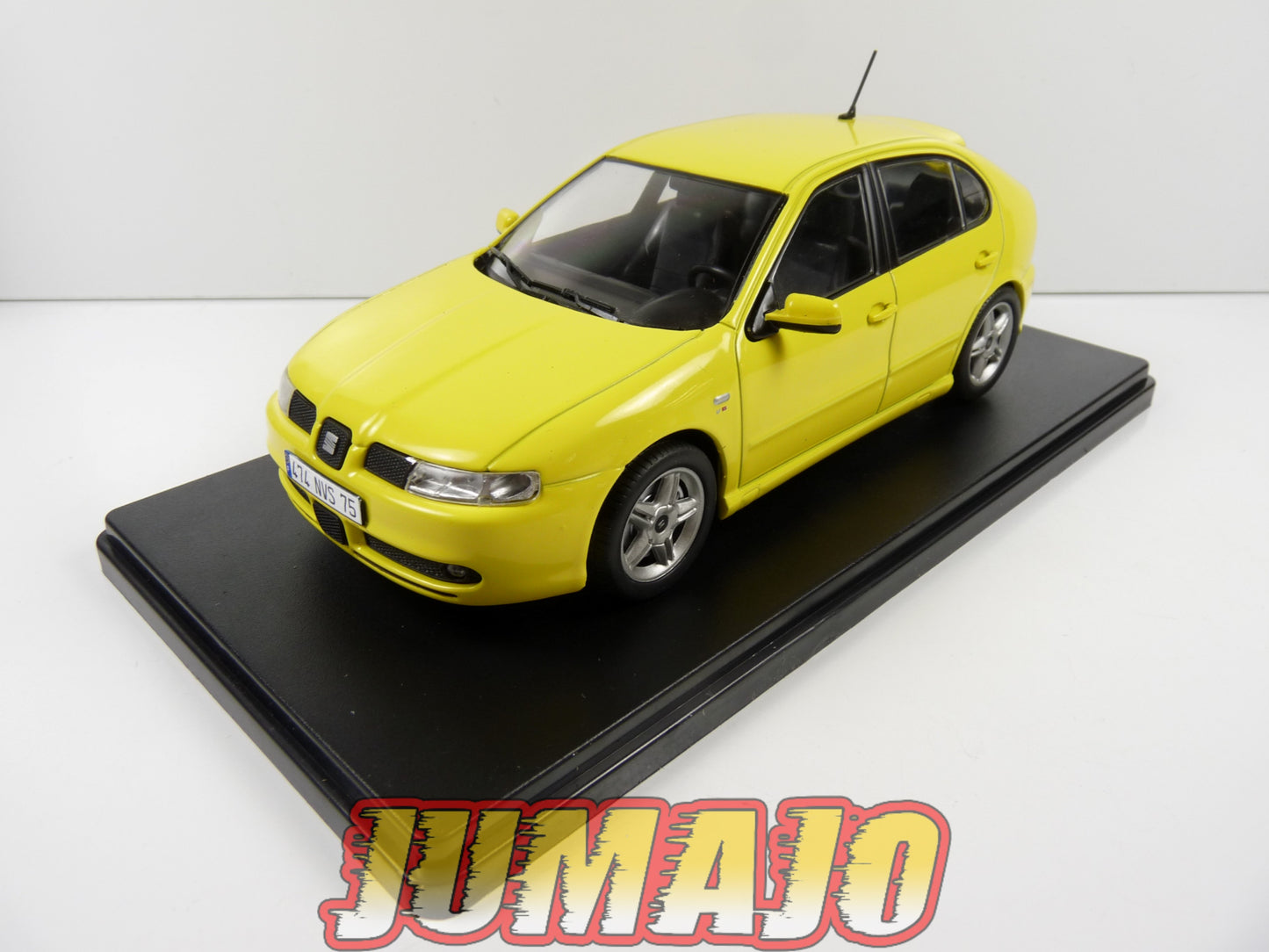 VQV83 Voiture 1/24 Hachette : SEAT Leon VR6 Cupra 2000