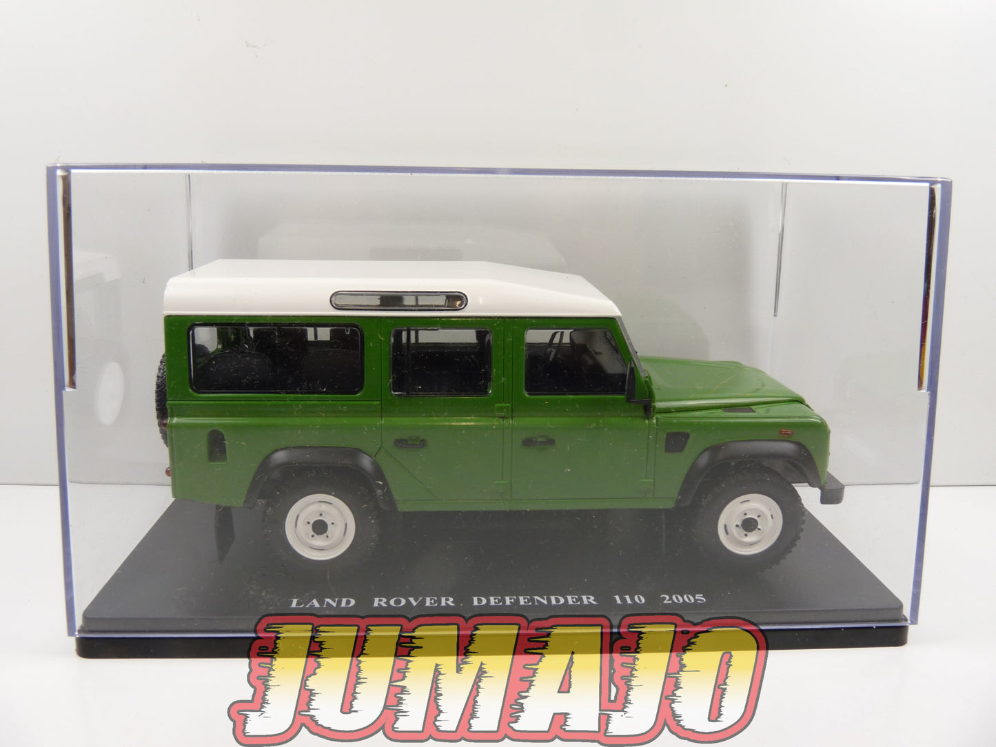 VQV85 Voiture 1/24 Hachette : LAND ROVER Defender 110 2005