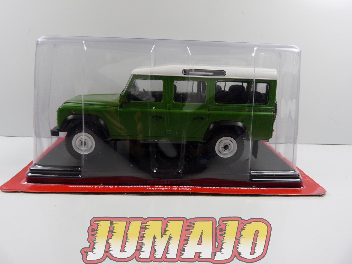 VQV85 Voiture 1/24 Hachette : LAND ROVER Defender 110 2005