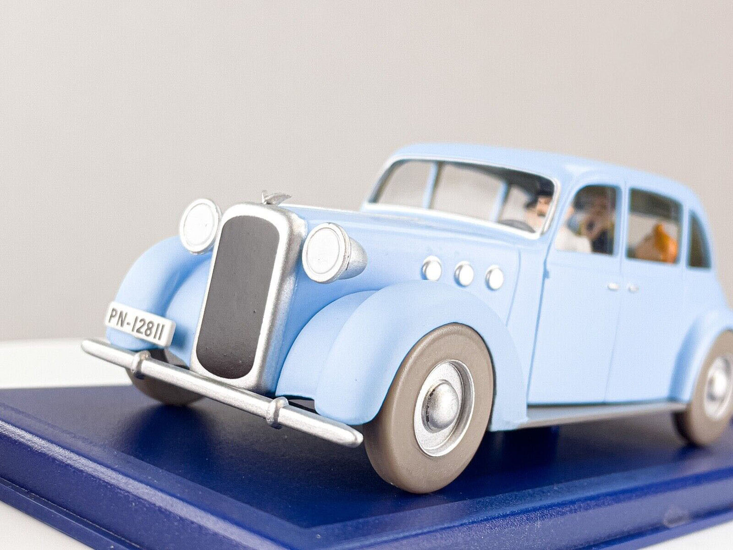 TIN27 Atlas 1/43 TINTIN en Voiture : Le Sceptre d'Ottokar 1947 *Occasion