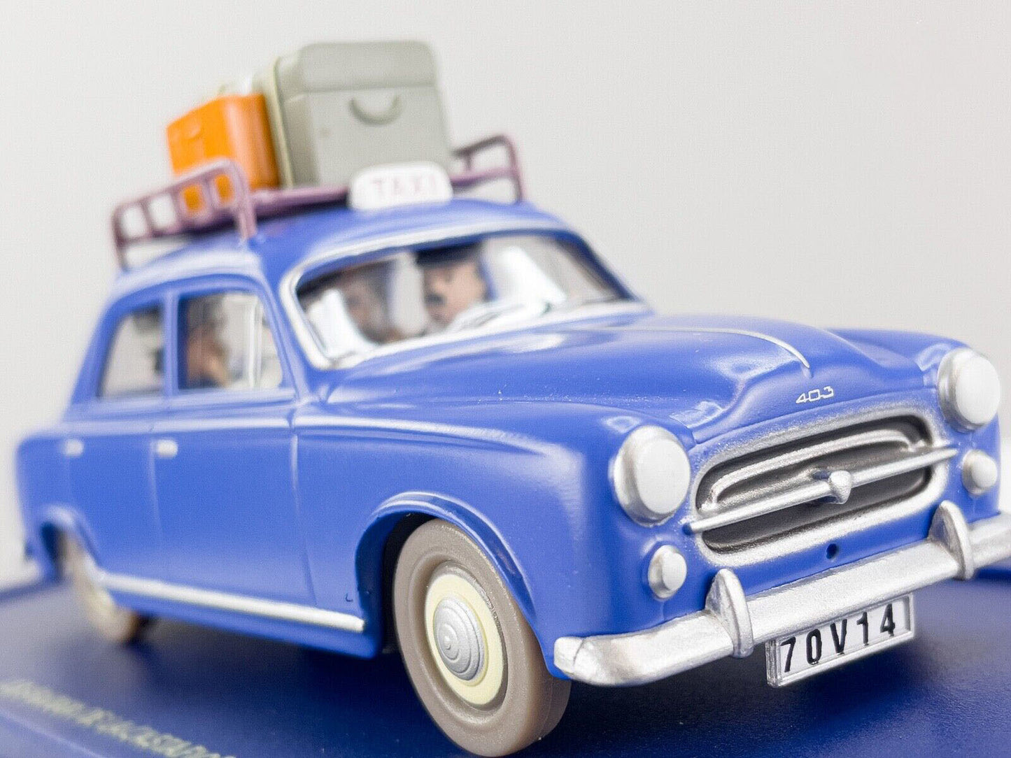 TIN35 Atlas 1/43 TINTIN en Voiture : Peugeot 403 1960 Taxi *Occasion
